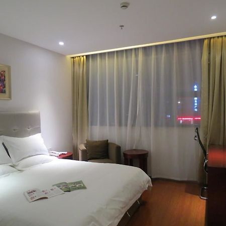 Yiting Si Ji Hotel Nantong Gongnong North Road Экстерьер фото